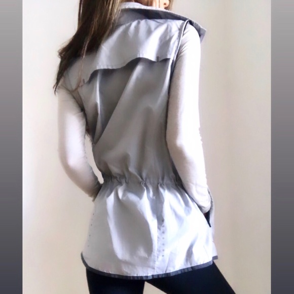 *SOLD*Nike 2 in 1 Long/Sleeveless Windbreaker/Vest - Picture 2 of 16